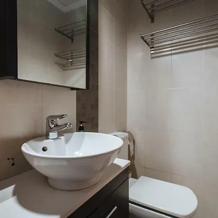 中央公园公寓 *