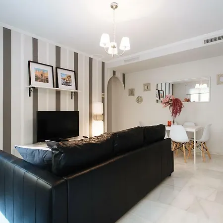 Centro Gran Poder Apartment Seville